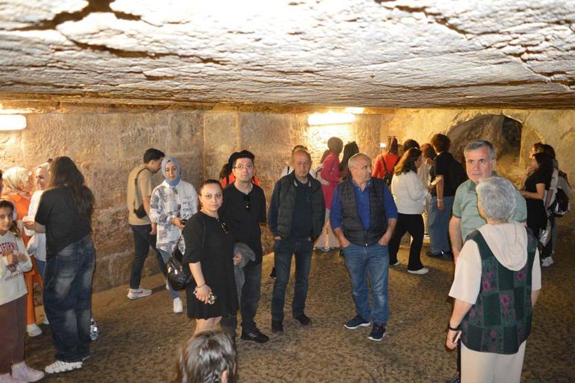 UZAK ŞEHİR Etkisi: Mardin Turizmde Rekor Kırdı: 10 Ayda 3,5 Milyon Ziyaretçi