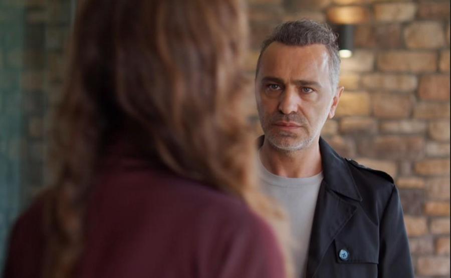 BERRAK GÖZÜNÜ KARARTTI