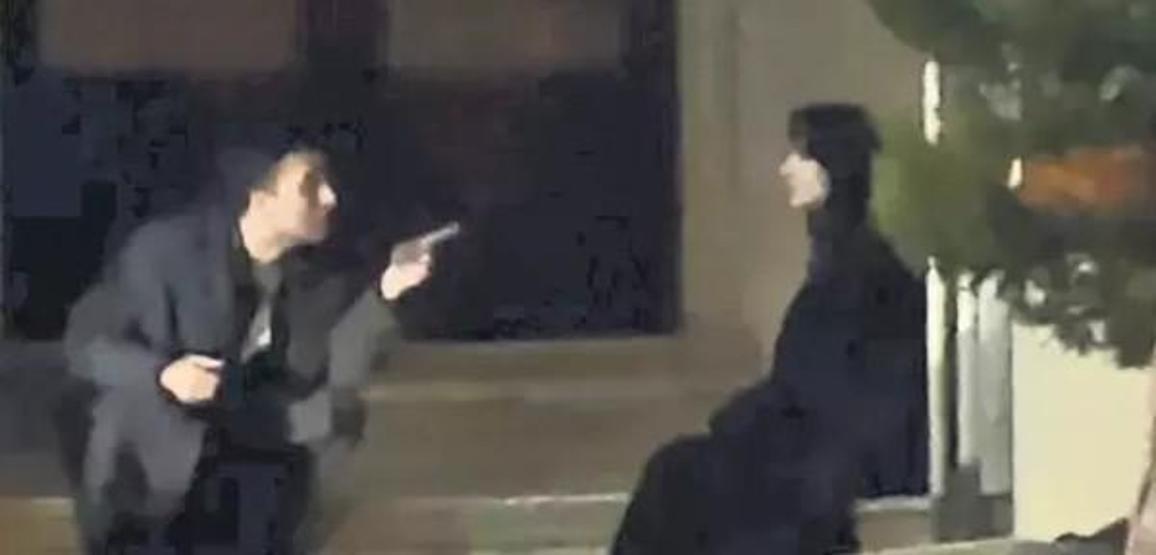 “Bıktım Artık Senden” Ünlü Çiftin Sokak Ortasındaki Hararetli Tartışması Kameralara Yansıdı