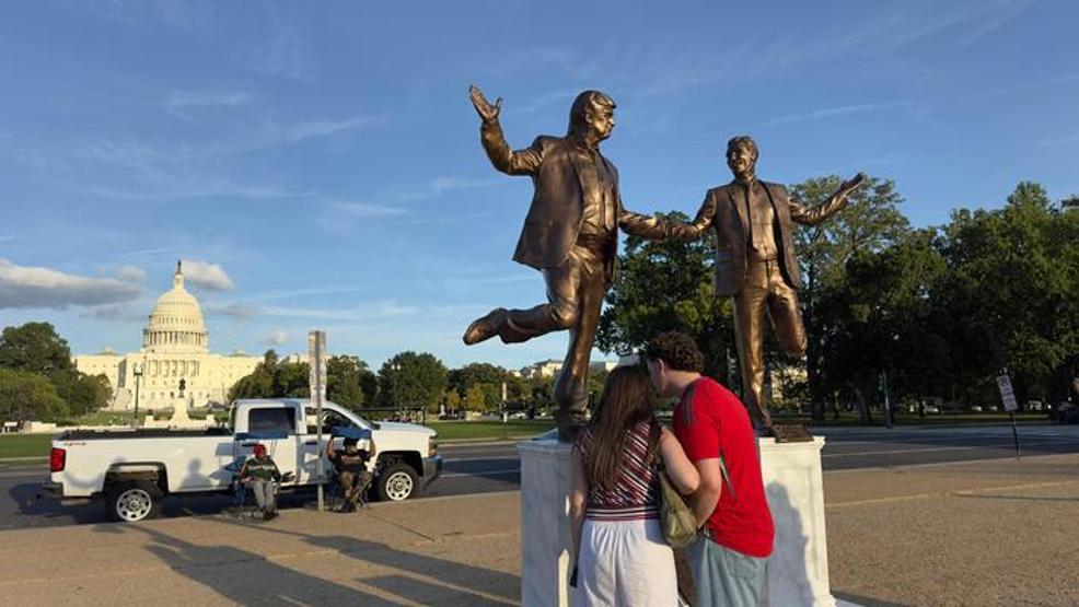 Epstein sorusu Trumpı kızdırdı: Sessiz ol domuzcuk