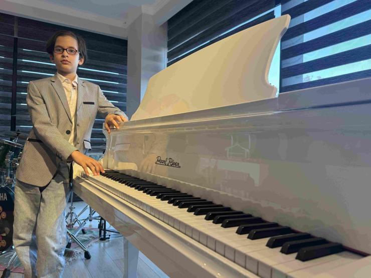 Pandemide yeteneği keşfedildi, 10 yaşında lise diplomasını aldı: Samsunlu ‘mutlak kulak’ Yusufhan’dan büyük başarı…