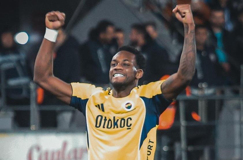 Galatasaray, Jhon Duran transferinde kritik maddeyi masaya koydu