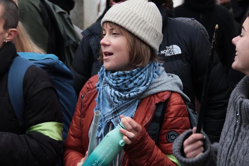 Venedik kapılarını Greta Thunberg’e kapattı Büyük Kanal yeşile boyanınca, kente girişi yasaklandı...