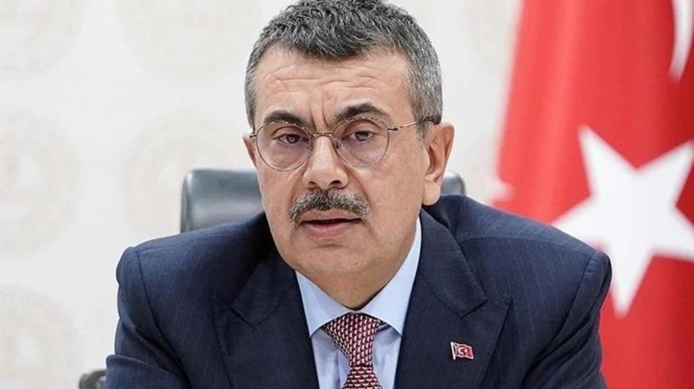 OKULLARDA ARA TATİL KALKIYOR MU İlkokul, ortaokul ve liselerde ara tatil kalkacak mı Bakan Tekin: Velilerden çok talep geliyor...