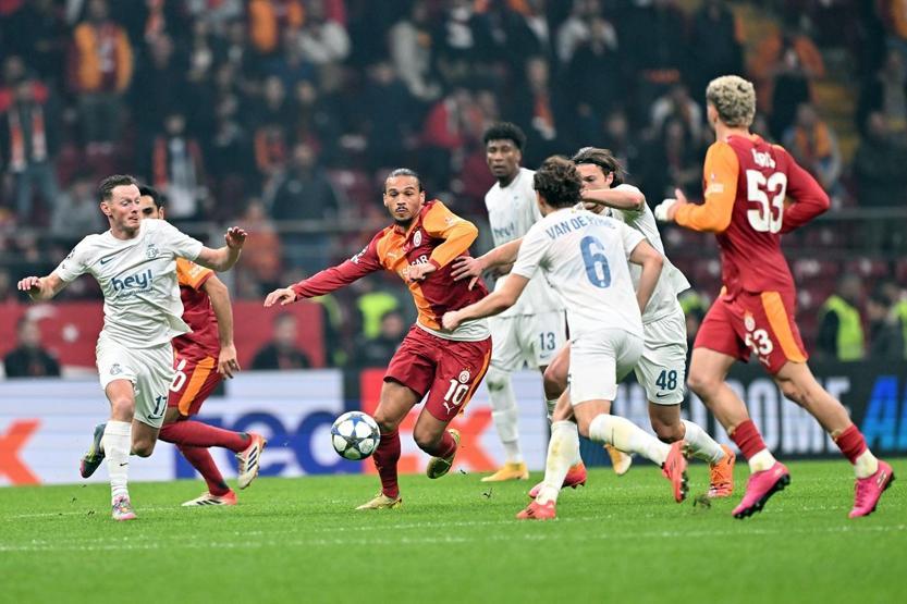 Galatasarayın yıldızına eleştiri: Artık lüks değil, yük