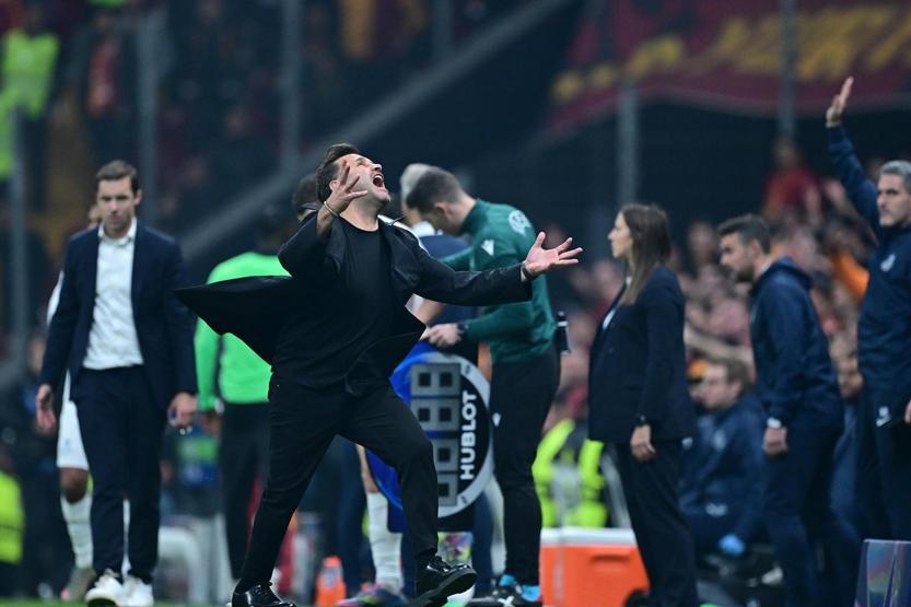 Galatasarayın yıldızına eleştiri: Artık lüks değil, yük