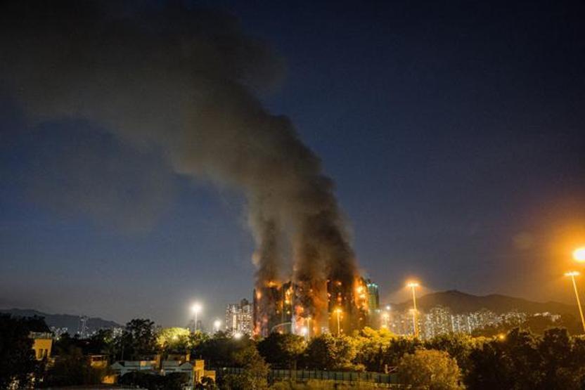 Hong Kongda yangın faciası 36 ölü, çaresiz bekleyiş sürüyor