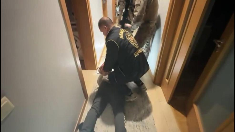 Kan donduran cinayet 19 yıl sonra aydınlatıldı Matematik öğretmeninin katili öğrencisi çıktı