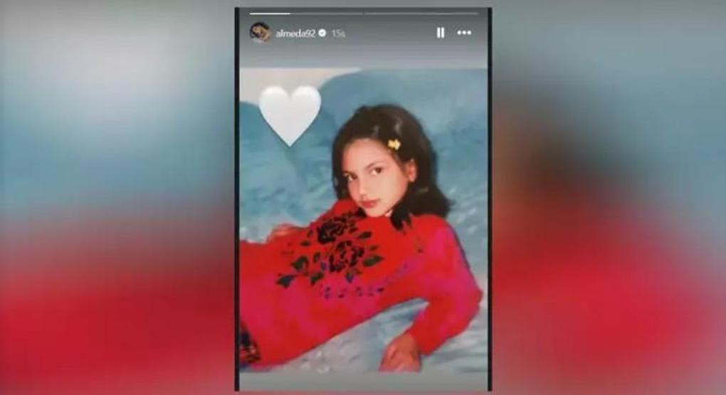 Fotoğraftaki Ünlüyü Tanıdınız mı Almeda Abazi’den Sürpriz Paylaşım Sanal Medyayı Salladı