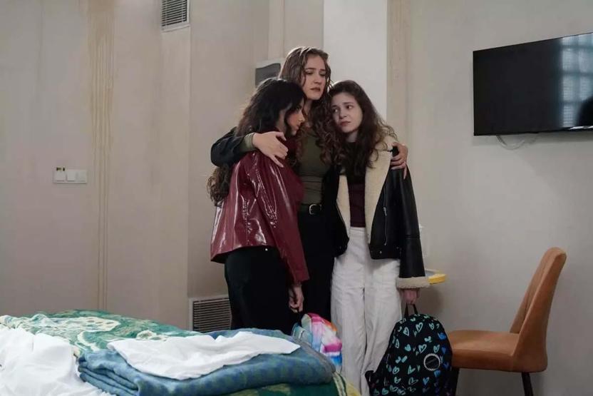 Güller ve Günahlarda Sır Fırtınası Kübra Ünlü Yazdı...