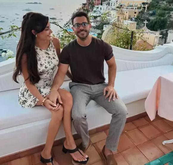 Hande Erçel-Hakan Sabancı Cephesinde Yeni Gelişme Sürpriz Bir Kararla Ayrılmışlardı