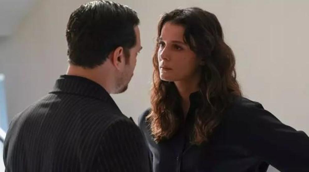 SAHNEDE GERİLİM, KAMERA ARKASINDA NEŞE