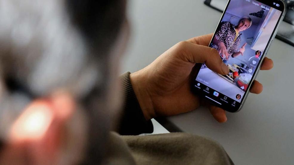 Gençlerde Beyin Çürümesinin Bir Numaralı Nedeni Düşünme, Odaklanma Gibi Sorunları Tetikliyor Gençlerde Beyin Çürümesi Belirtileri