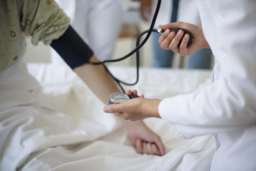 Birçok kişi farkında değil: Bu belirtiler varsa tansiyonunuzu gecikmeden ölçtürün