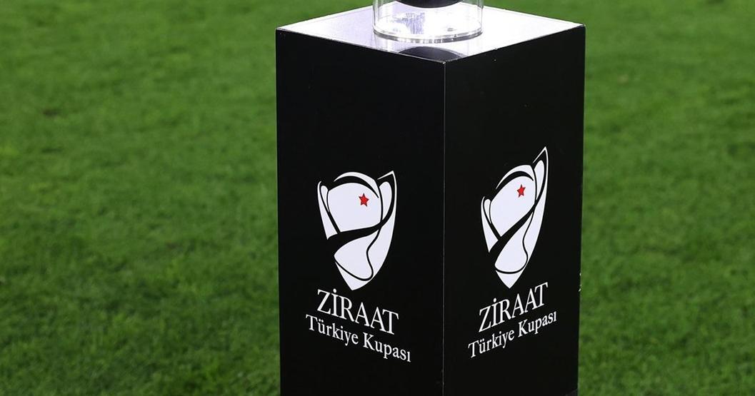 Anadolu Kartalı Konyaspor, 4 büyüklere kök söktürdü