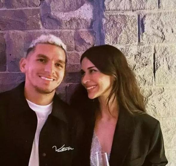 Devrim Özkan ve Lucas Torreira’nın Aşk Hikayesi: Takip Yanıtsız Kaldı