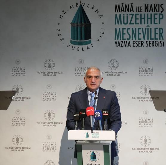 700 YILLIK YAZMA ESERLER İSTANBUL’DA BİR ARAYA GELDİ