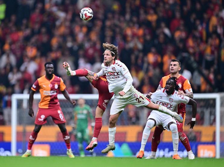 Galatasaray-Samsunspor maçı sonrası Okan Buruk eleştirisi: Yaşattığı kabusu açıklamalı