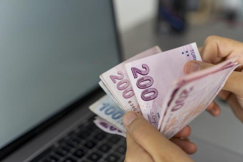 EMEKLİ MEMUR MAAŞI ZAMMI 2026 HESAPLAMA TABLOSU 5 aylık enflasyon farkına göre Emekli memur maaşı ve memur maaşı ne kadar olacak, yüzde kaç zam gelir