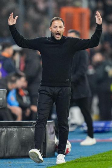 Başakşehir-Fenerbahçe maçı sonrası Tedesco eleştirisi: Takımın ayarlarıyla manasız oynuyor