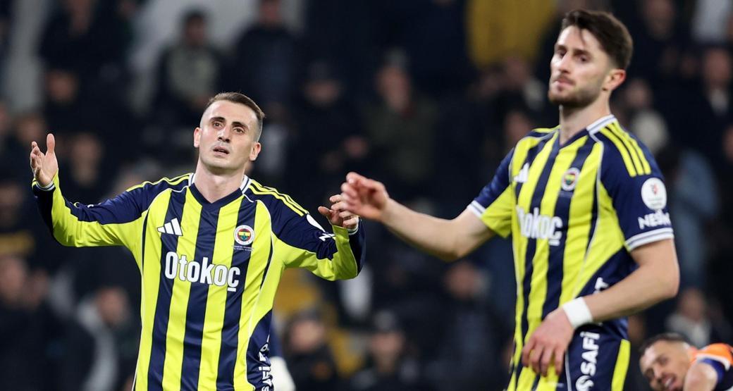 Başakşehir-Fenerbahçe maçı sonrası Tedesco eleştirisi: Takımın ayarlarıyla manasız oynuyor