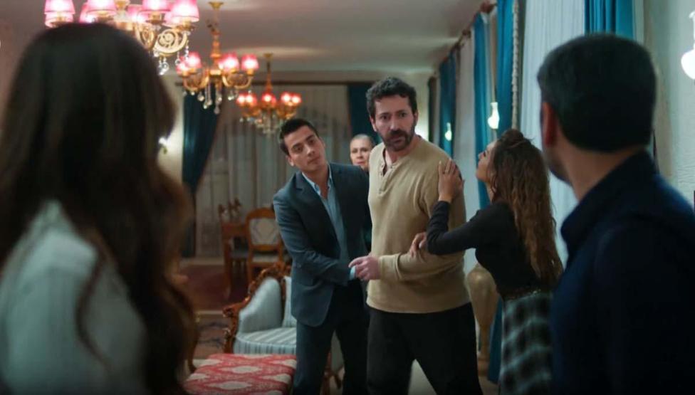 Uzak Şehirin Boranı Burç Kümbetlioğlu: Gözümdeki Yaşı Kameramanlar Yakaladı