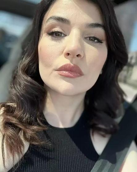 Gonca Vuslateri’nin 5 Bin Liralık Kiraz Şaşkınlığı Çekirdeğini Bile Atamam