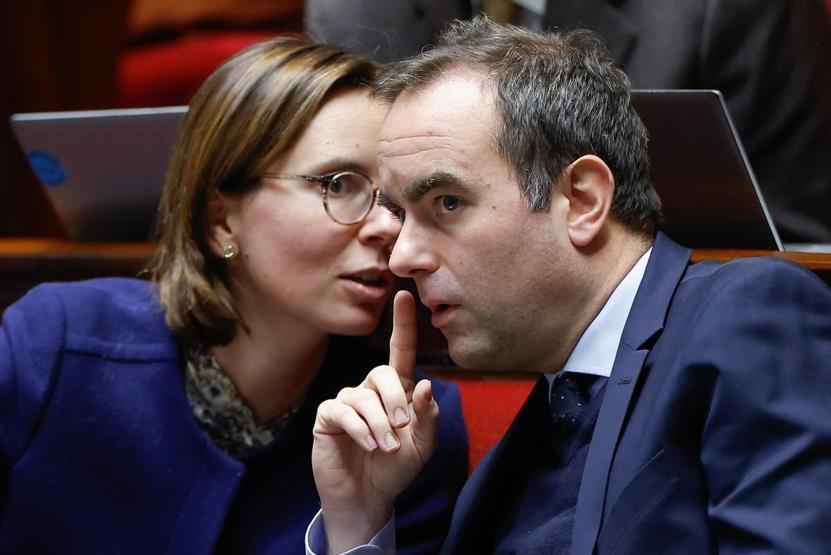 Fransada Lecornu hükümetinin büyük sınavı: Bütçe oylaması yarın