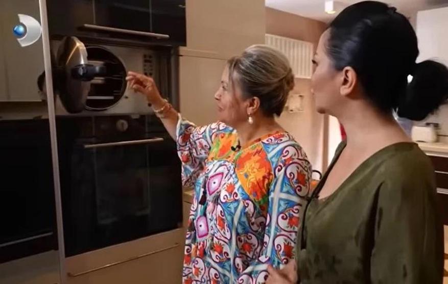 Sahrap Soysal 5 Odalı Lüks Villasının Kapılarını Evrim Akın ile Ev Gezmesine Açtı