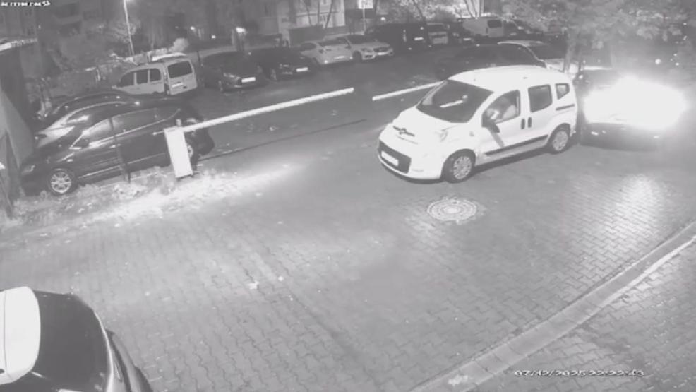 Alkollü sürücü dehşet saçtı 2 kişiye çarpıp kaçarken 7 aracı da hurdaya çevirdi