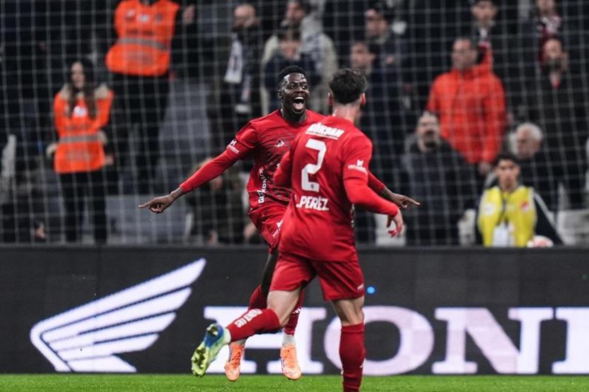 Evinde bir kez daha puan kaybeden Beşiktaşa eleştiri: Tam Rafa Silvanın maçıydı