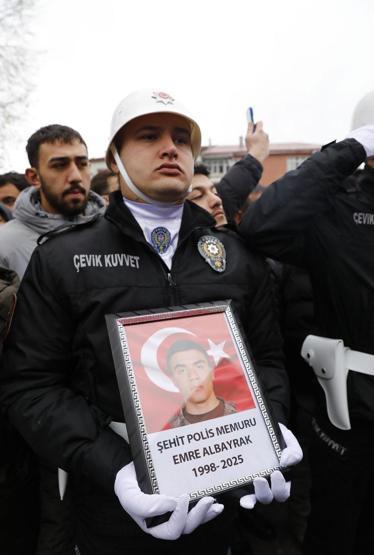 Şehit özel harekat polisine veda