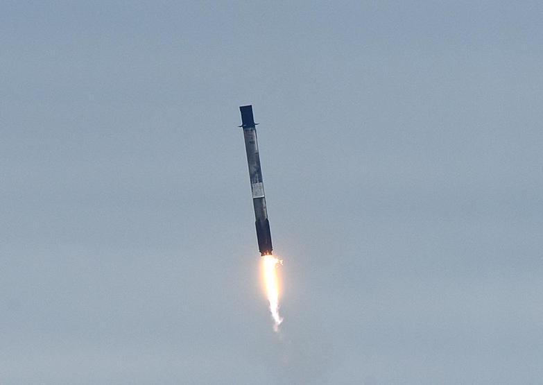 SpaceX, NROnun gizli yükünü Falcon 9 ile uzaya fırlattı