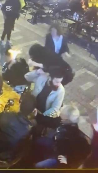 Kadıköyde kadının üzerine yanıcı madde dökmüştü Sanık için istenen ceza belli oldu