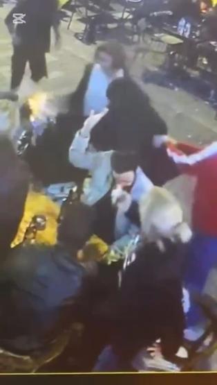 Kadıköyde kadının üzerine yanıcı madde dökmüştü Sanık için istenen ceza belli oldu