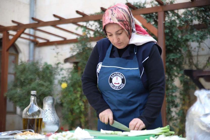 Kelle Paça Yerine Bunu Tüketiyorlar Yoğurt, Et, Nohut, Taze Soğan ve Sarımsakla Yapılıyor Kış Hastalıklarına Birebir