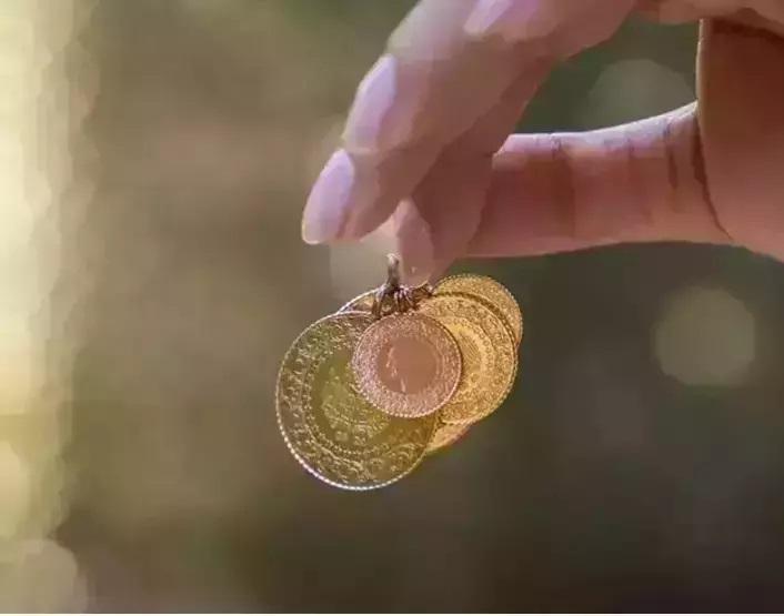 12 ARALIK 2025 CANLI ALTIN FİYATLARI: Gram Altın Ne Kadar Çeyrek Altın, Yarım Altın, Cumhuriyet Altını Ne Kadar İslam Memiş’ten 2026 uyarısı: O rakamı görecek