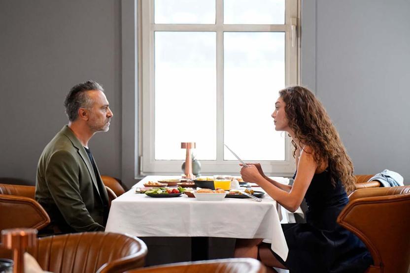 Güller ve Günahların Tehlikeli İkilisi Şeytanın Avukatları İş Başında