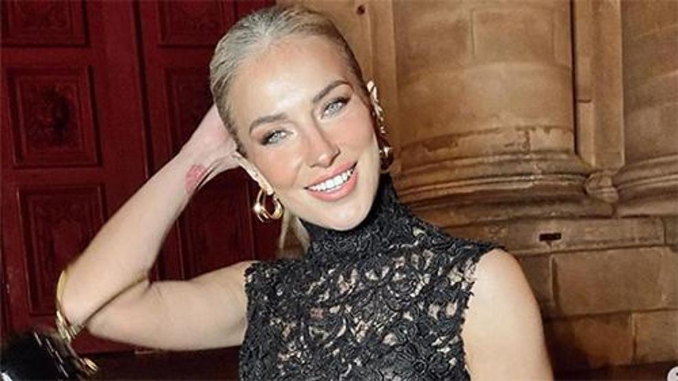 Burcu Esmersoydan eşine övgü Allah sonunda yüzüme güldü