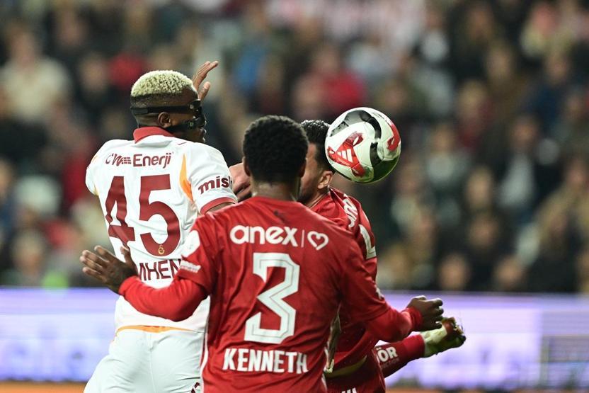 Galatasarayın Antalyaspor galibiyetinde Icardi övgüsü: Osimhen yoksa, ben buradayım dedi