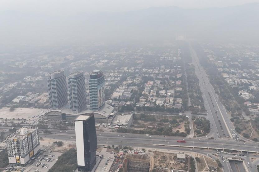 Güney Asyada bir başkent nefessiz kalıyor Hava kirliliği hızla kötüleşti: Araçlara egzoz denetimi...