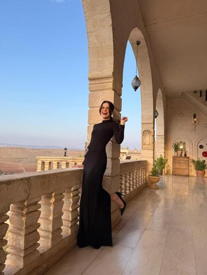 Albora Konağında Siyah Zarafet: Mardinli Güzel Yarim