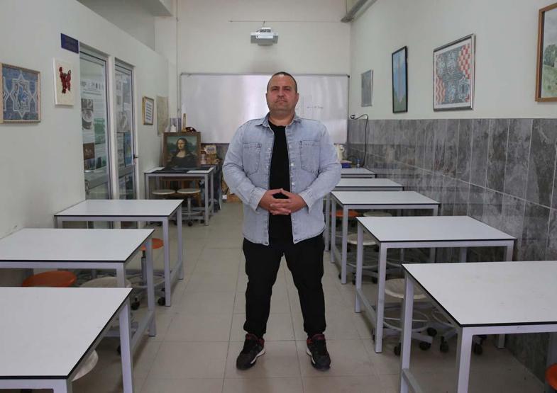 BAKTERİ ÜRETİYOR Her Mutfakta Var Çatlak Seramik Kap ve Kupalara Dikkat