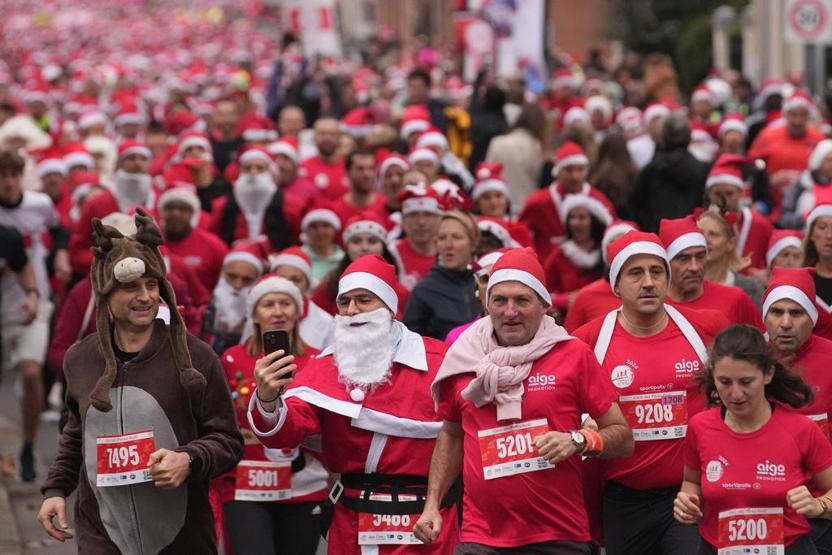 Fransa’da Noel Baba koşusu
