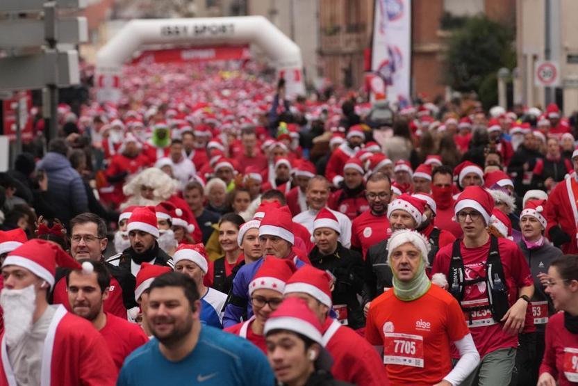 Fransa’da Noel Baba koşusu