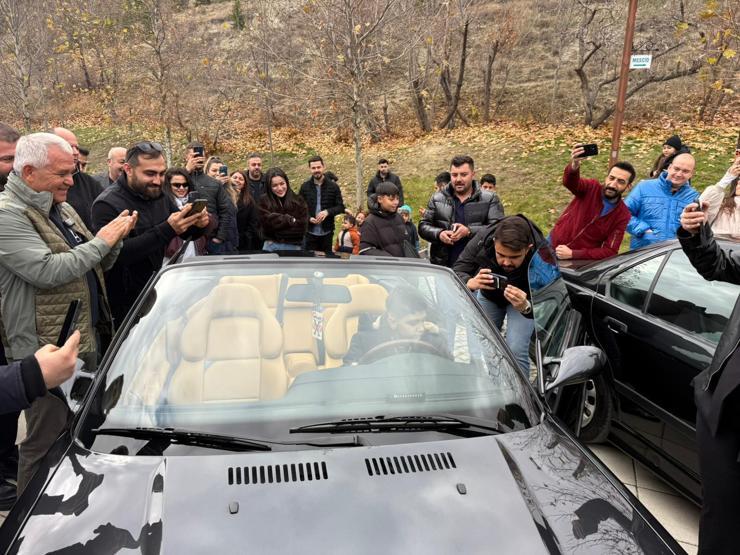 Otomobil tutkunu Himmet için yapılan çağrı karşılık buldu Yüzlerce araçlık konvoy yapıldı