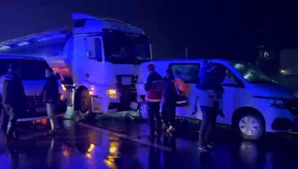 Sakaryada zincirleme kaza: 12 yaralı