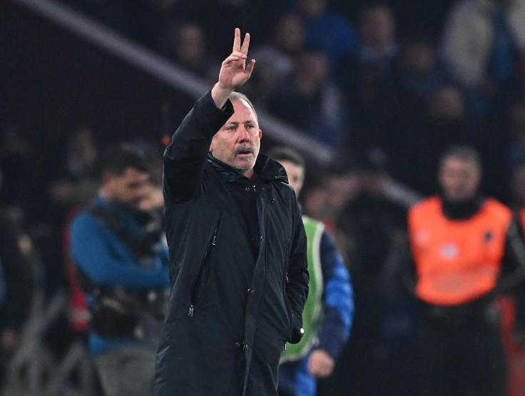 Trabzonspor-Beşiktaş maçı sonrası spor yazarlarından eleştiri: Salah bile oynuyor, Rafa istemiyor