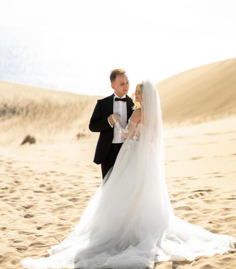 Şehit Cüneyt Kandemirin eşi Defne Kandemir duygulandıran paylaşım: Beraber bu uçağa gitmiştik