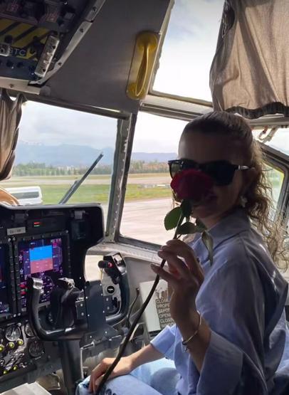 Şehit Cüneyt Kandemirin eşi Defne Kandemir duygulandıran paylaşım: Beraber bu uçağa gitmiştik